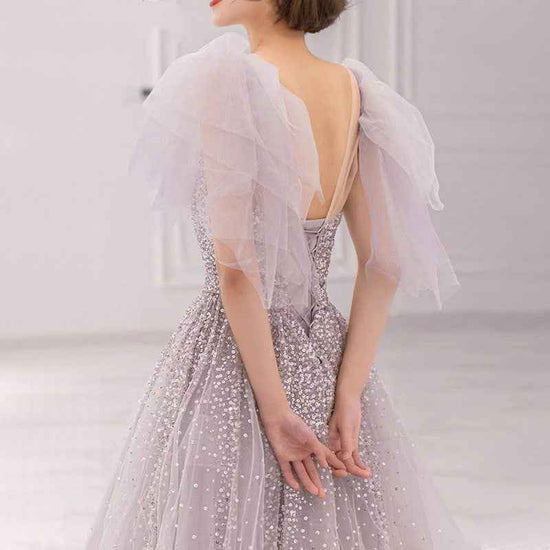 Fly-Sleeve Grey Light Luxury Banquet Dress for Socialites and Elegant Events