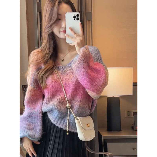 Lazy Fashion V-neck Striped Gradient Sweater for Trendy Looks with Retro High Waist Jeans