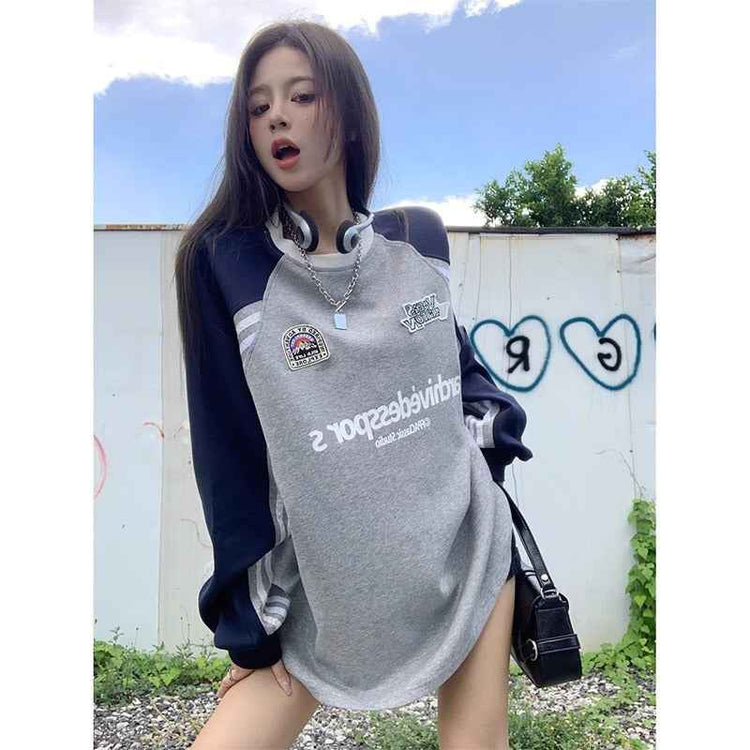 Patchwork Color Sweater with Three Bars Round Neck Design