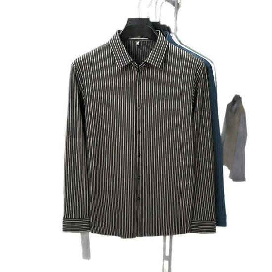 Spring And Autumn New Vertical Striped Shirt Men