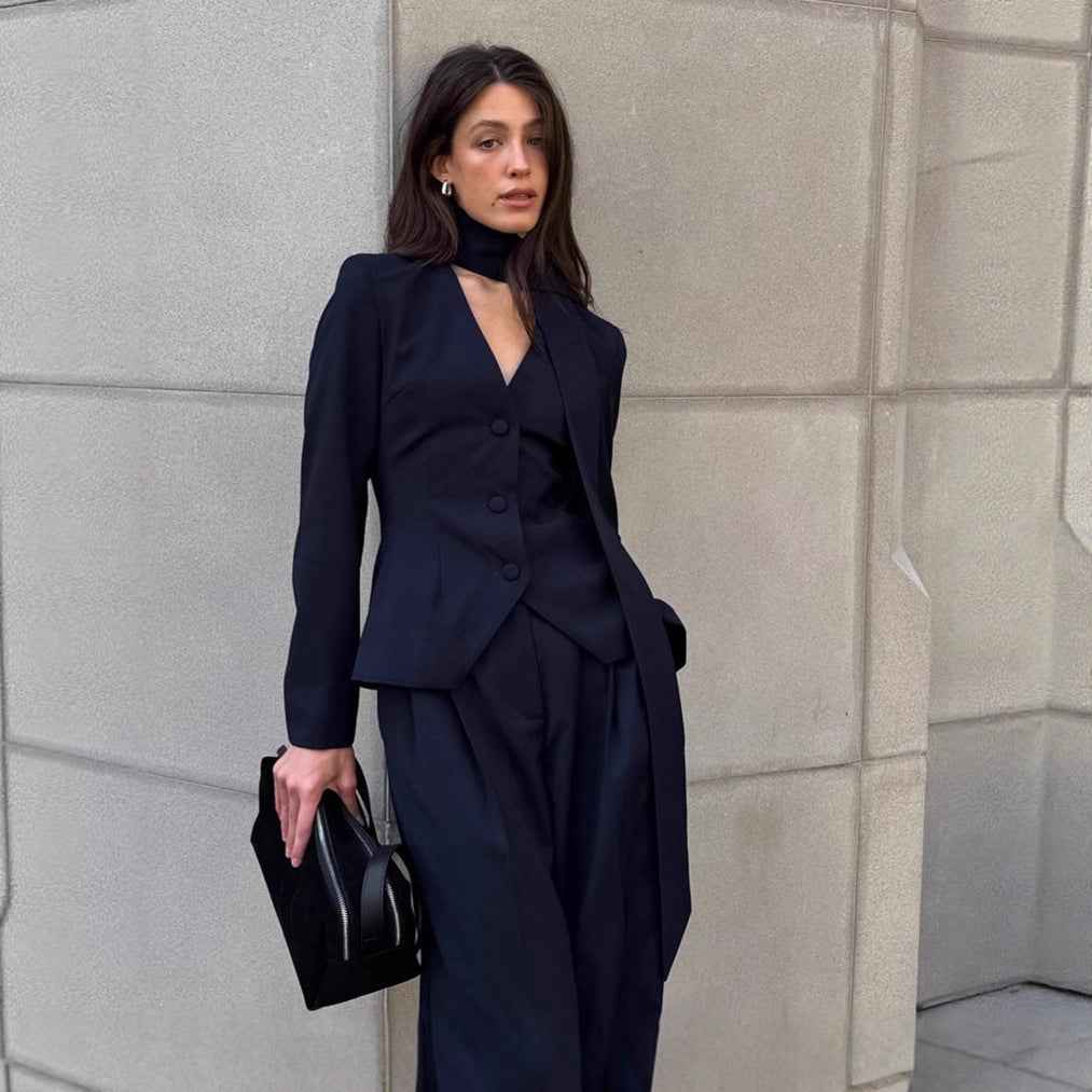 Fashion Halter Suit Women 2025 Winter Collection