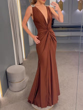 Elegant Deep V-Neck Evening Dress for Timeless Sophistication - Florence Luxe