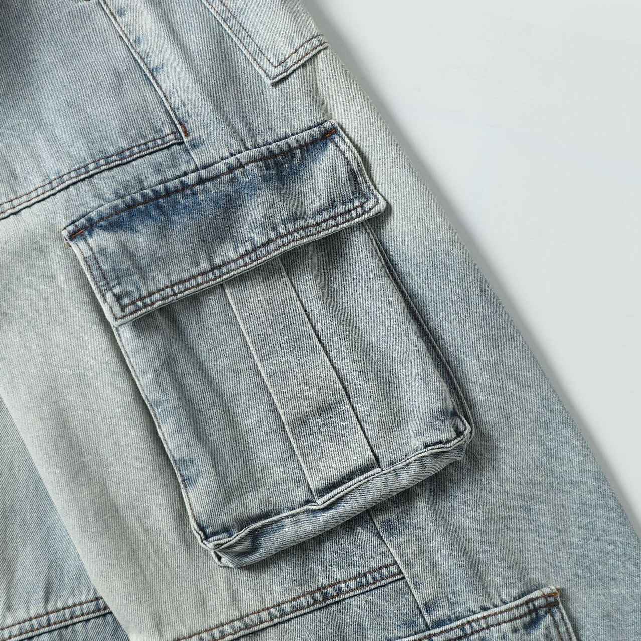 American Retro Pocket Jeans - Simple Washed and Worn Style
